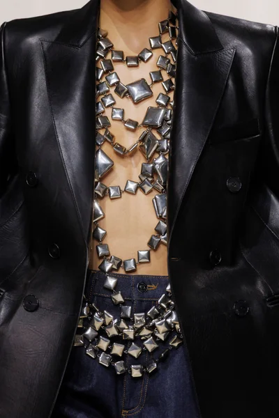 Look 59